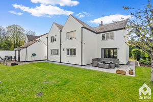 Photo 30- click for photo gallery